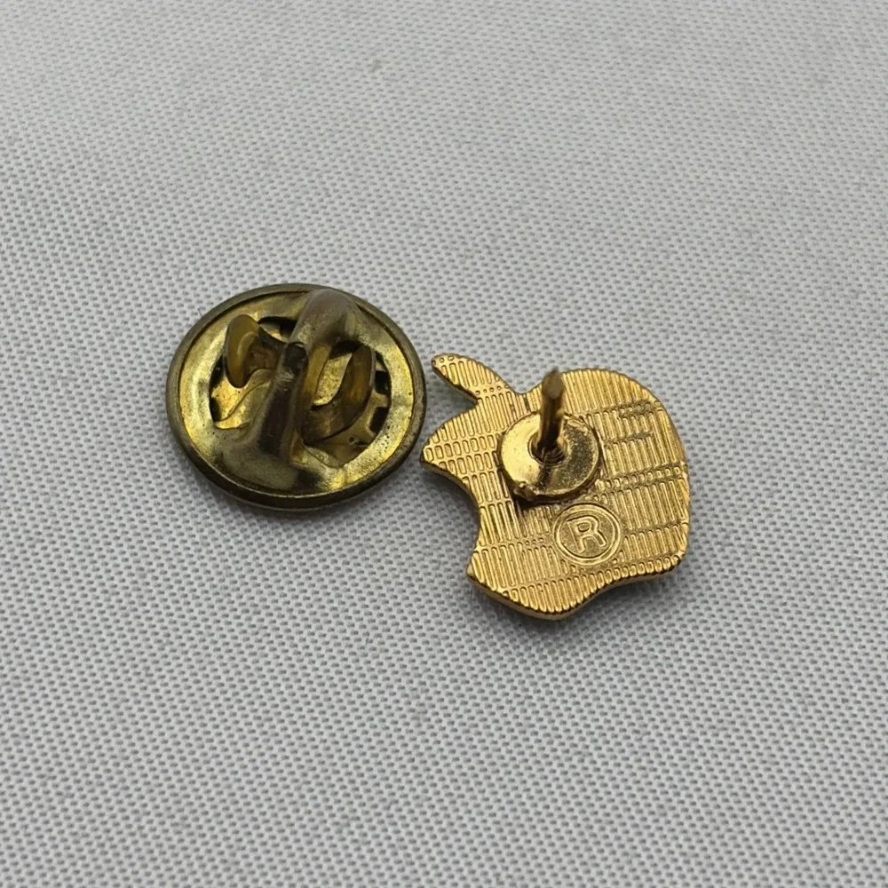 Vintage 1980s Apple Macintosh Computer Logo Rainbow Tiny Lapel Hat Pin